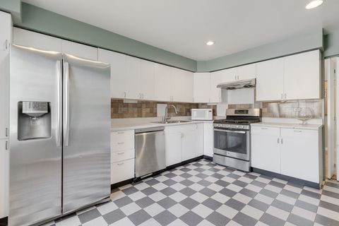 Tiny photo for 938 Hidden Lake Drive #938, Buffalo Grove, IL 60089 (MLS # 12482552)
