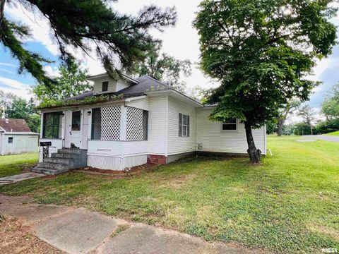 Tiny photo for 2417 1ST Street, Eldorado, IL 62930 (MLS # EB458998)
