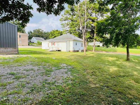 Tiny photo for 2417 1ST Street, Eldorado, IL 62930 (MLS # EB458998)
