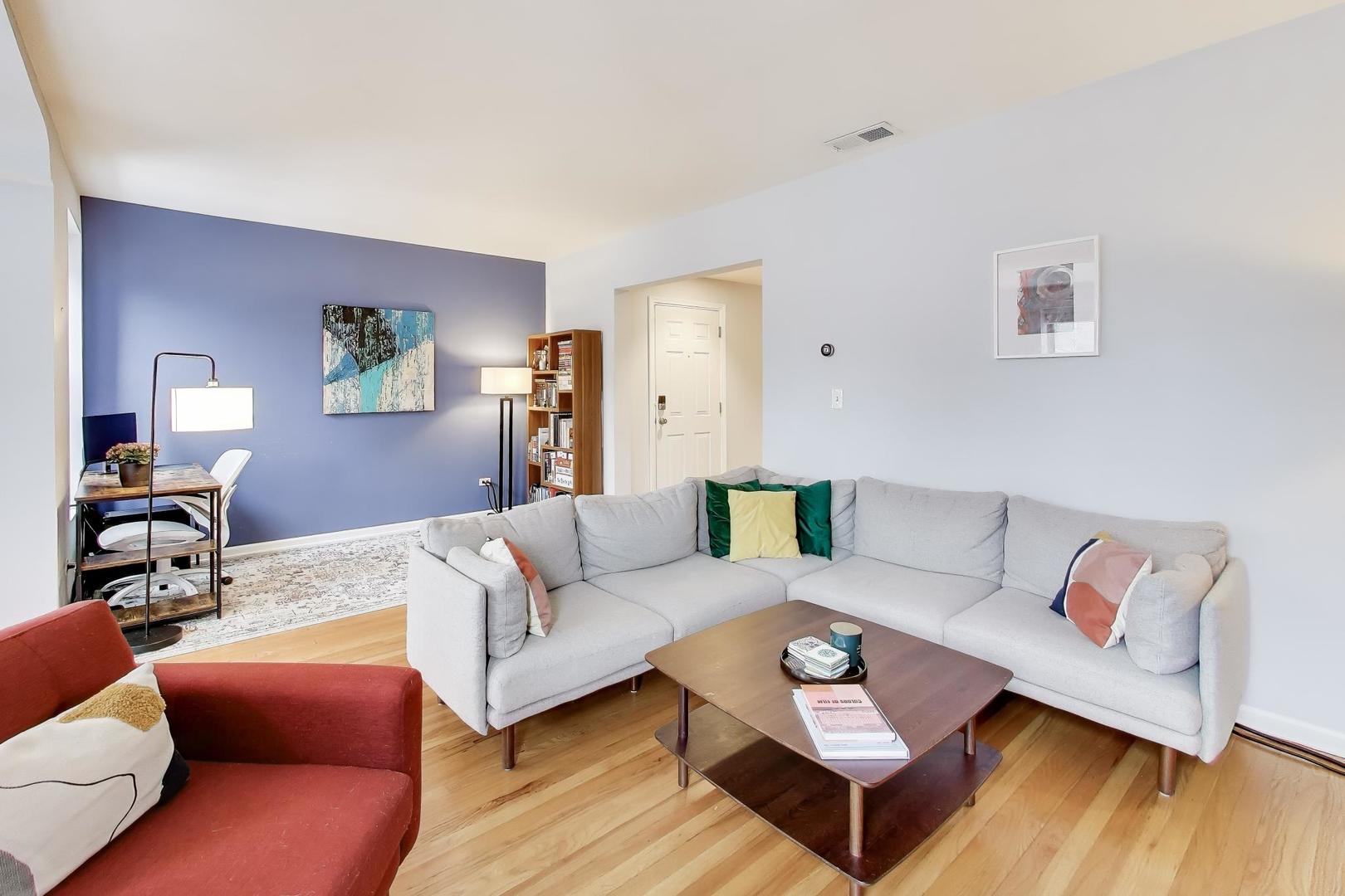 6251 N Magnolia Avenue 2