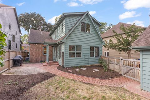 Tiny photo for 444 S Sleight Street, Naperville, IL 60540 (MLS # 12521847)