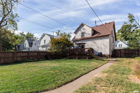 Tiny photo for 2821 LECLAIRE Street, Davenport, IA 52803 (MLS # QC4269029)