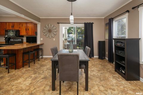 Tiny photo for 2821 LECLAIRE Street, Davenport, IA 52803 (MLS # QC4269029)