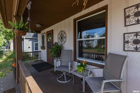 Tiny photo for 2821 LECLAIRE Street, Davenport, IA 52803 (MLS # QC4269029)