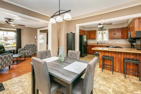 Tiny photo for 2821 LECLAIRE Street, Davenport, IA 52803 (MLS # QC4269029)