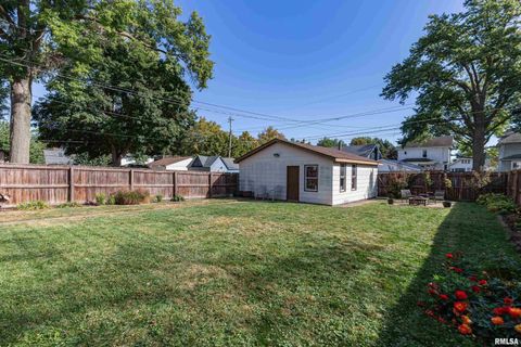 Tiny photo for 2821 LECLAIRE Street, Davenport, IA 52803 (MLS # QC4269029)