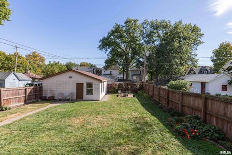 Tiny photo for 2821 LECLAIRE Street, Davenport, IA 52803 (MLS # QC4269029)