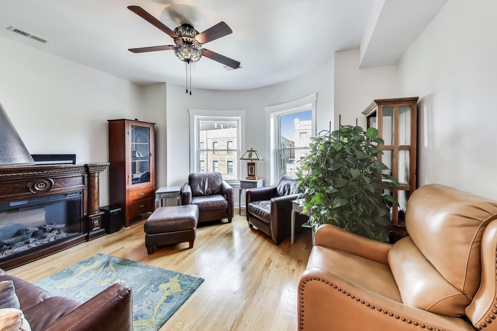 1459 W Leland Avenue 3