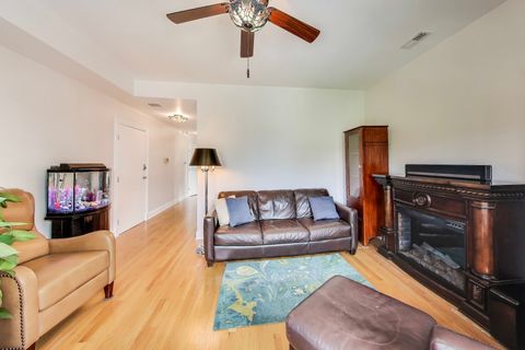 Tiny photo for 1459 W Leland Avenue #3, Chicago, IL 60640 (MLS # 12431073)