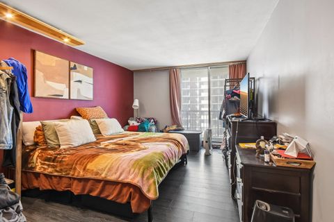 Tiny photo for 6007 N SHERIDAN Road #29F, Chicago, IL 60660 (MLS # 12625629)