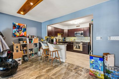 Tiny photo for 6007 N SHERIDAN Road #29F, Chicago, IL 60660 (MLS # 12625629)