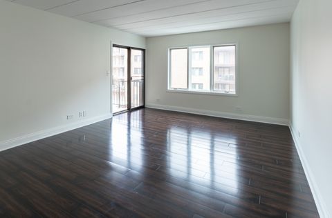 Tiny photo for 905 Center Street #208, Des Plaines, IL 60016 (MLS # 12509821)