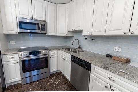 Tiny photo for 905 Center Street #208, Des Plaines, IL 60016 (MLS # 12509821)