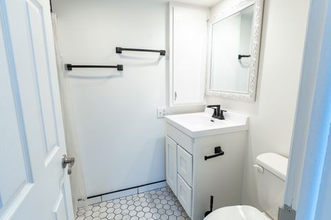 Tiny photo for 905 Center Street #208, Des Plaines, IL 60016 (MLS # 12509821)