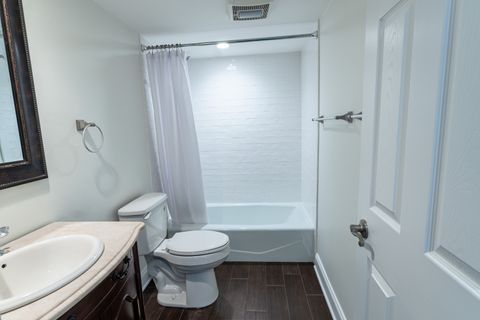 Tiny photo for 905 Center Street #208, Des Plaines, IL 60016 (MLS # 12509821)