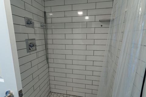 Tiny photo for 905 Center Street #208, Des Plaines, IL 60016 (MLS # 12509821)