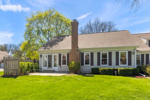 Tiny photo for 75 Country Club Drive, Prospect Heights, IL 60070 (MLS # 12599023)