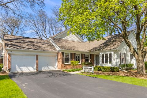 Photo of 75 Country Club Drive, Prospect Heights, IL 60070 (MLS # 12599023)