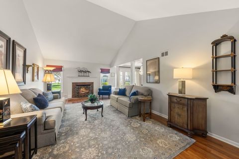 Tiny photo for 75 Country Club Drive, Prospect Heights, IL 60070 (MLS # 12599023)