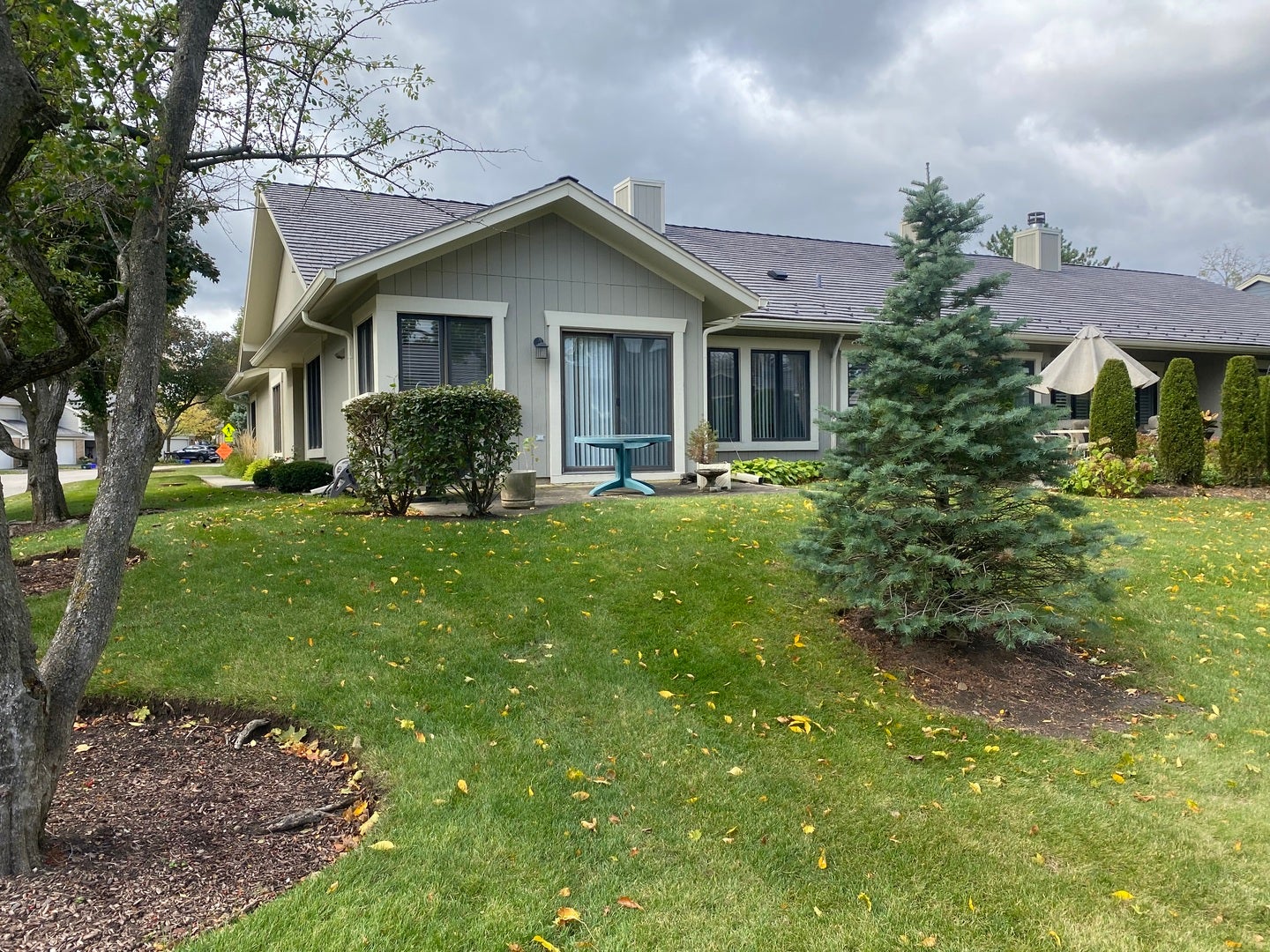 1427 James Court
