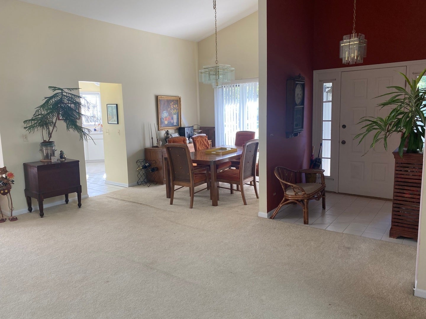 1427 James Court