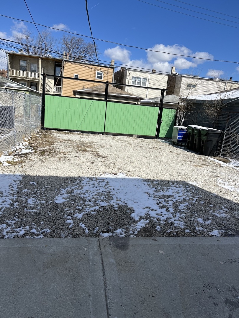 4732 W Congress Parkway