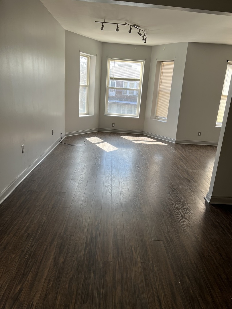 4732 W Congress Parkway