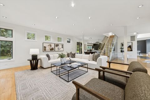 Tiny photo for 11225 Arrowhead Trail, Indian Head Park, IL 60525 (MLS # 12495629)