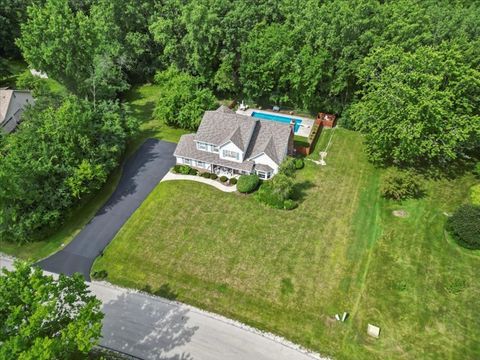 Tiny photo for 1625 Churchill Court, Libertyville, IL 60048 (MLS # 12488905)
