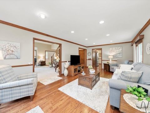 Tiny photo for 1625 Churchill Court, Libertyville, IL 60048 (MLS # 12488905)