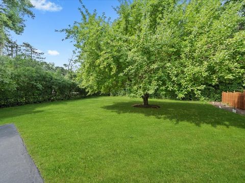 Tiny photo for 1625 Churchill Court, Libertyville, IL 60048 (MLS # 12488905)
