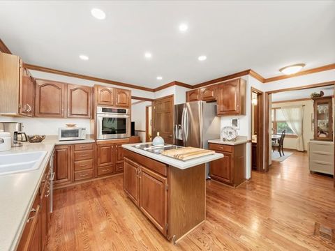 Tiny photo for 1625 Churchill Court, Libertyville, IL 60048 (MLS # 12488905)