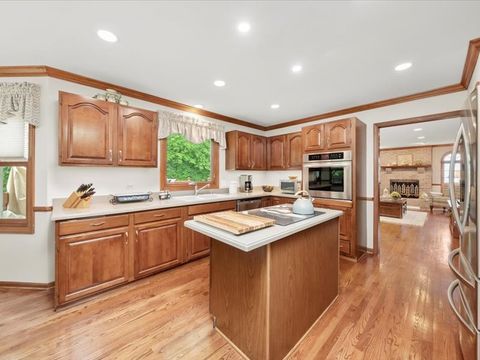Tiny photo for 1625 Churchill Court, Libertyville, IL 60048 (MLS # 12488905)