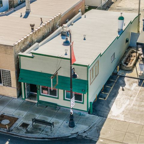 Photo of 6737 Roosevelt Road, Berwyn, IL 60402 (MLS # 12573554)