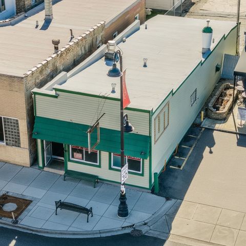 Photo of 6737 Roosevelt Road, Berwyn, IL 60402 (MLS # 12573554)