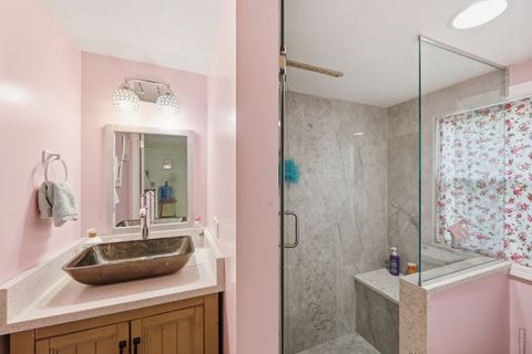 Tiny photo for 515 Oak Street, Elgin, IL 60123 (MLS # 12635237)