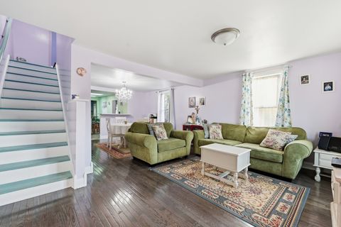 Tiny photo for 515 Oak Street, Elgin, IL 60123 (MLS # 12635237)