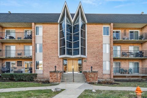 Photo of 1004 N Mill Street #312, Naperville, IL 60563 (MLS # 12552466)