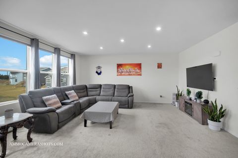 Tiny photo for 1398 Kessler Drive, Mundelein, IL 60060 (MLS # 12620821)