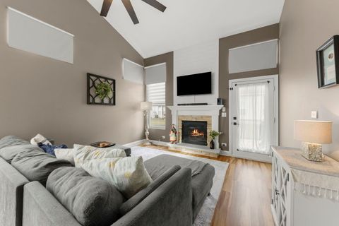 Tiny photo for 907 Bluebell Circle, Joliet, IL 60431 (MLS # 12494152)