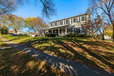 Photo of 1224 W Whytecliff Road, Palatine, IL 60067 (MLS # 12552688)