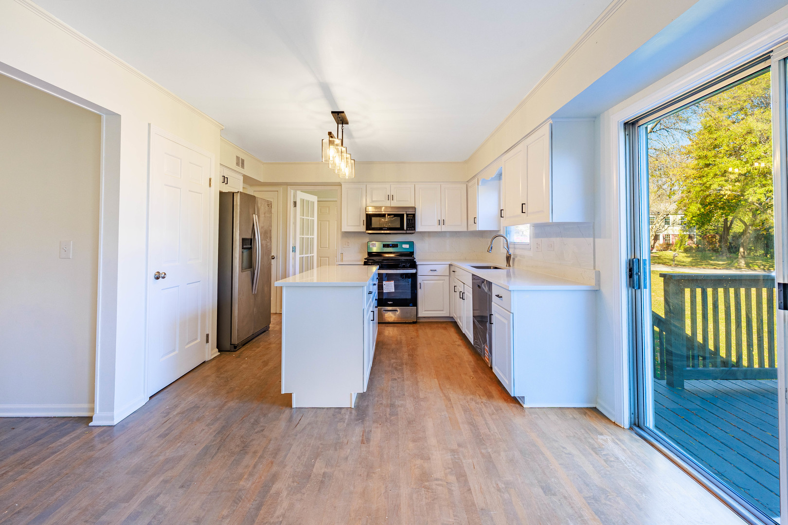 1224 W Whytecliff Road