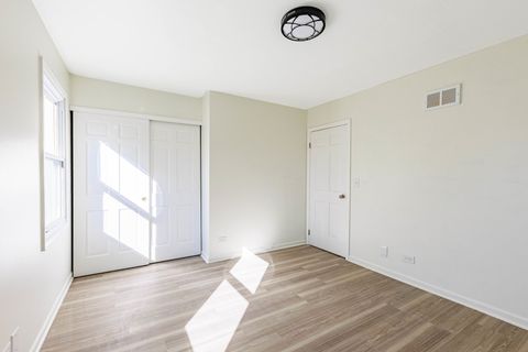 Tiny photo for 1224 W Whytecliff Road, Palatine, IL 60067 (MLS # 12552688)