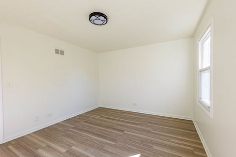 Tiny photo for 1224 W Whytecliff Road, Palatine, IL 60067 (MLS # 12552688)