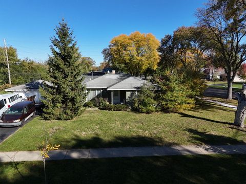 Tiny photo for 4209 Owl Drive, Rolling Meadows, IL 60008 (MLS # 12496246)