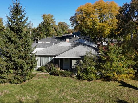 Photo of 4209 Owl Drive, Rolling Meadows, IL 60008 (MLS # 12496246) Photo of 4209 Owl Drive, Rolling Meadows, IL 60008 (MLS # 12496246)