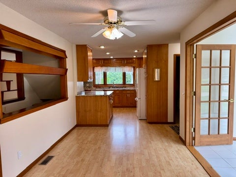 Tiny photo for 1246 8th Avenue N, Clinton, IA 52732 (MLS # 12726907)