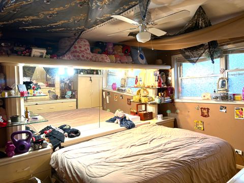 Tiny photo for 210 Linn Court #D, North Aurora, IL 60542 (MLS # 12589084)