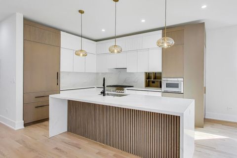 Tiny photo for 2307 W Foster Avenue #1, Chicago, IL 60625 (MLS # 12534541)