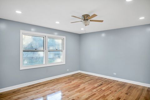 Tiny photo for 7031 glenwood Lane, Hanover Park, IL 60133 (MLS # 12498641)